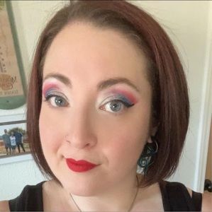 Meet your Posher, Alexandra